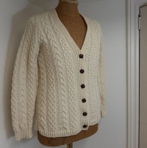 Beautiful knit cardigan